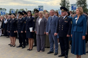 «Если сравнивать с Россией, то происходящее в Беларуси выглядит безобидно. Но если убрать РФ, то происходящее в Беларуси — ужасающе»