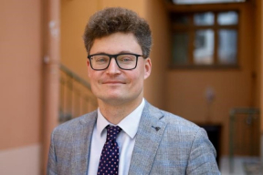 Канвеер рэпрэсій. Адваката Дзмітрыя Лаеўскага асудзілі да трох гадоў зняволення – узялі пад варту ў зале суда