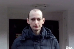 Конвейер репрессий. Силовики потребовали от бывшего политзаключенного расписку, что он не вернется в Беларусь. Эдуарду Пальчису также аннулировали паспорт